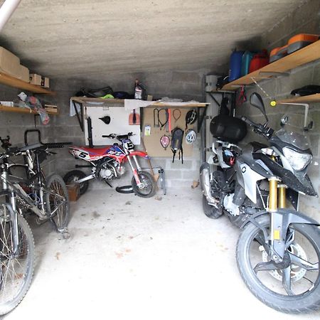 3 Chambres - Tres Grand Jardin Privee - Terrasse Privee - Garage Velo Et Moto - Parking Voiture Privee Dans La Propriete - Gere Par Presta-Zen'Services Thierville-sur-Meuse Exteriér fotografie