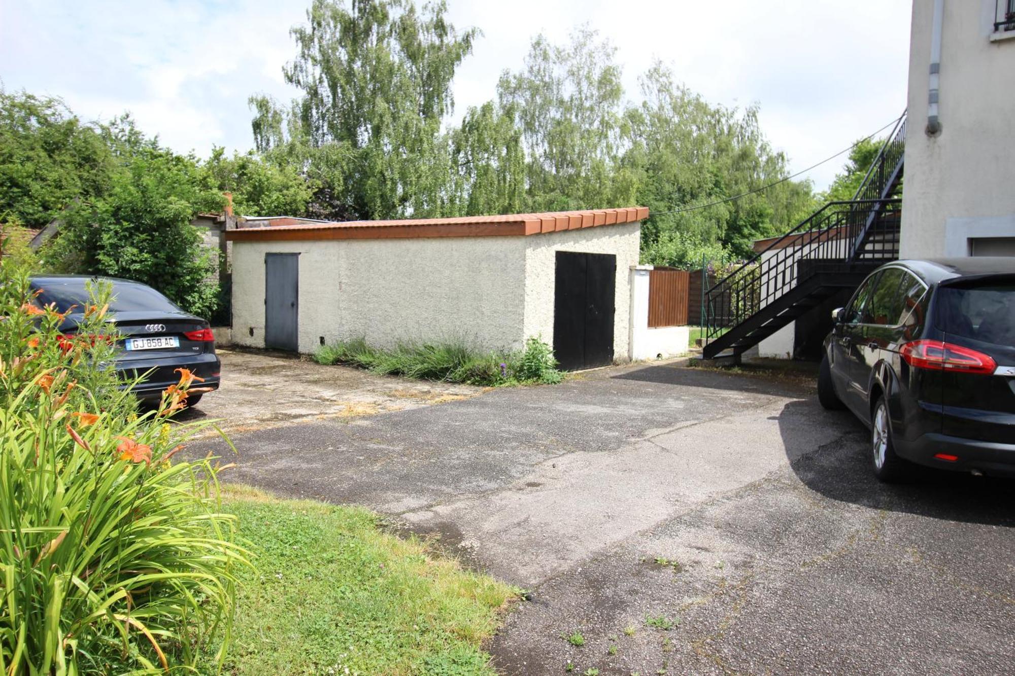 3 Chambres - Tres Grand Jardin Privee - Terrasse Privee - Garage Velo Et Moto - Parking Voiture Privee Dans La Propriete - Gere Par Presta-Zen'Services Thierville-sur-Meuse Exteriér fotografie